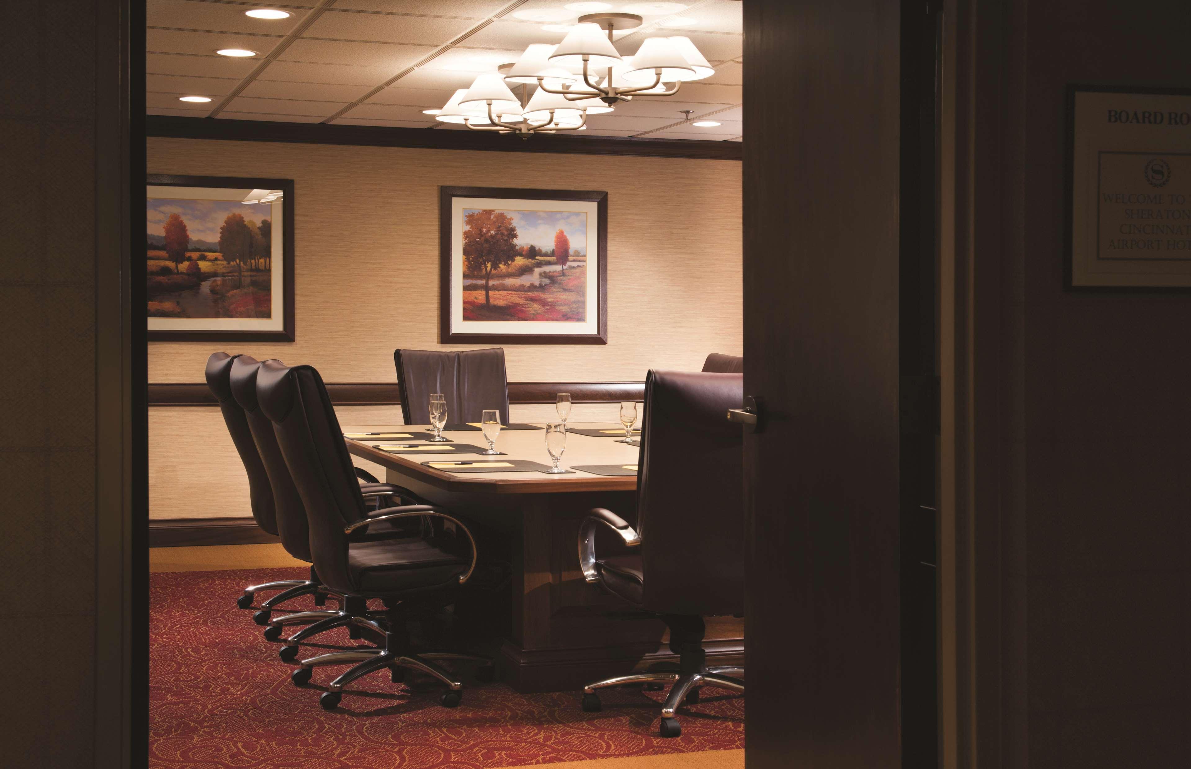 Doubletree By Hilton Cincinnati Airport Hebron Servizi foto